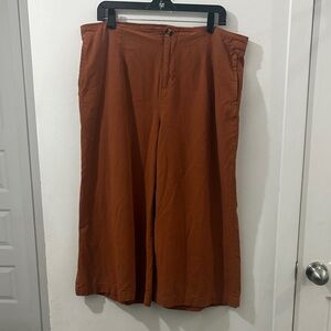 Rust Orange Wide-Leg Capri Pants